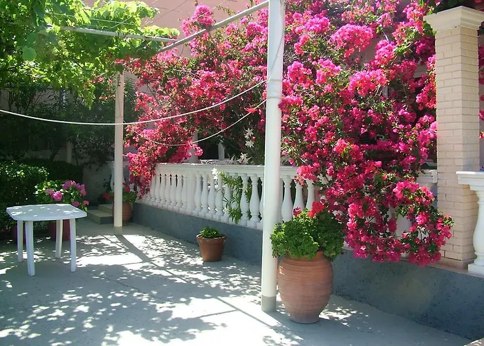 Apartament Spiridoula *